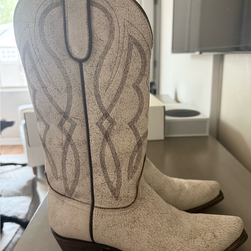 Miranda Lambert Women's Western Cowboy Boots - Cream